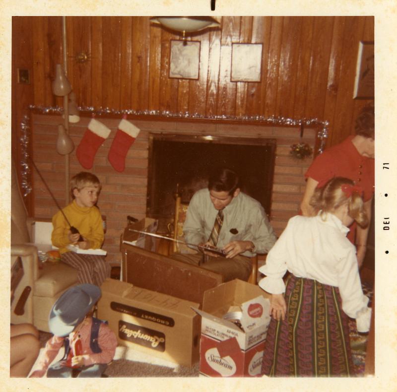 Ed, Jack, & others Dec 71.jpg